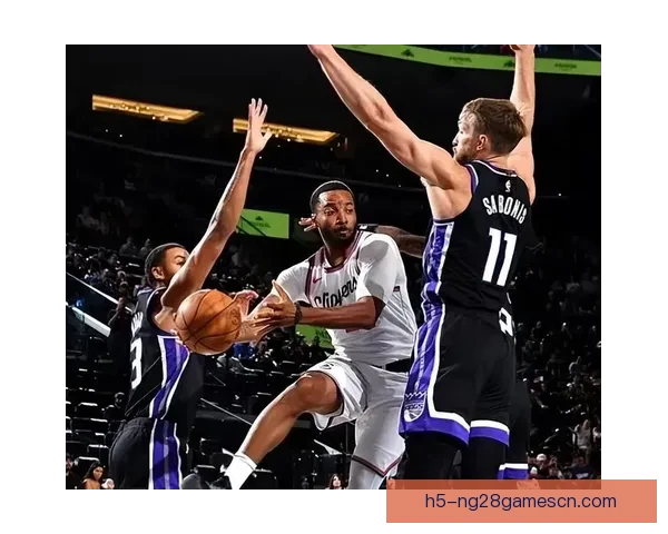 快船配角不稳三核难撑大局季后赛 快船配角不稳三核难撑大局季后赛